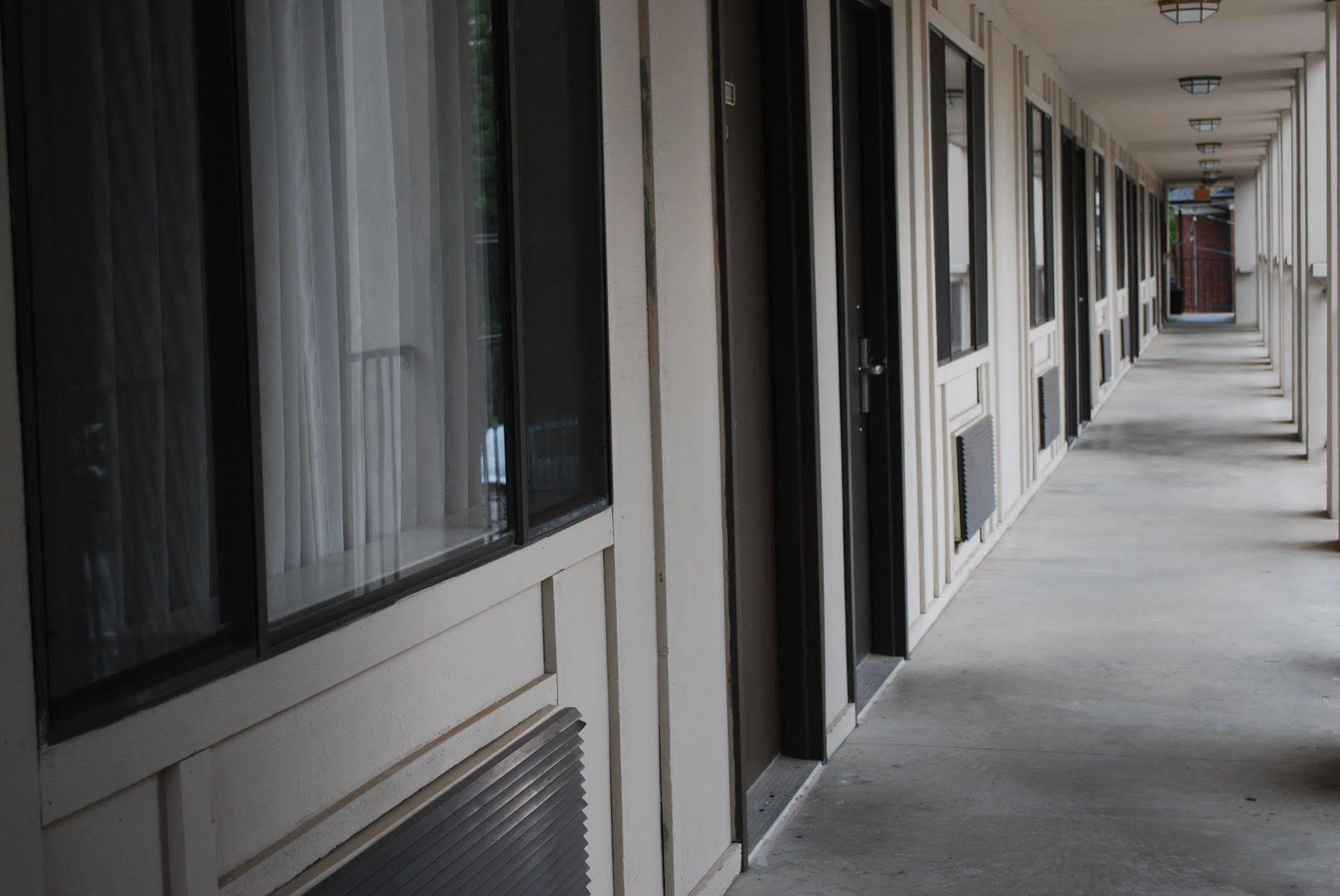 The University Inn At Emory Druid Hills Exterior photo